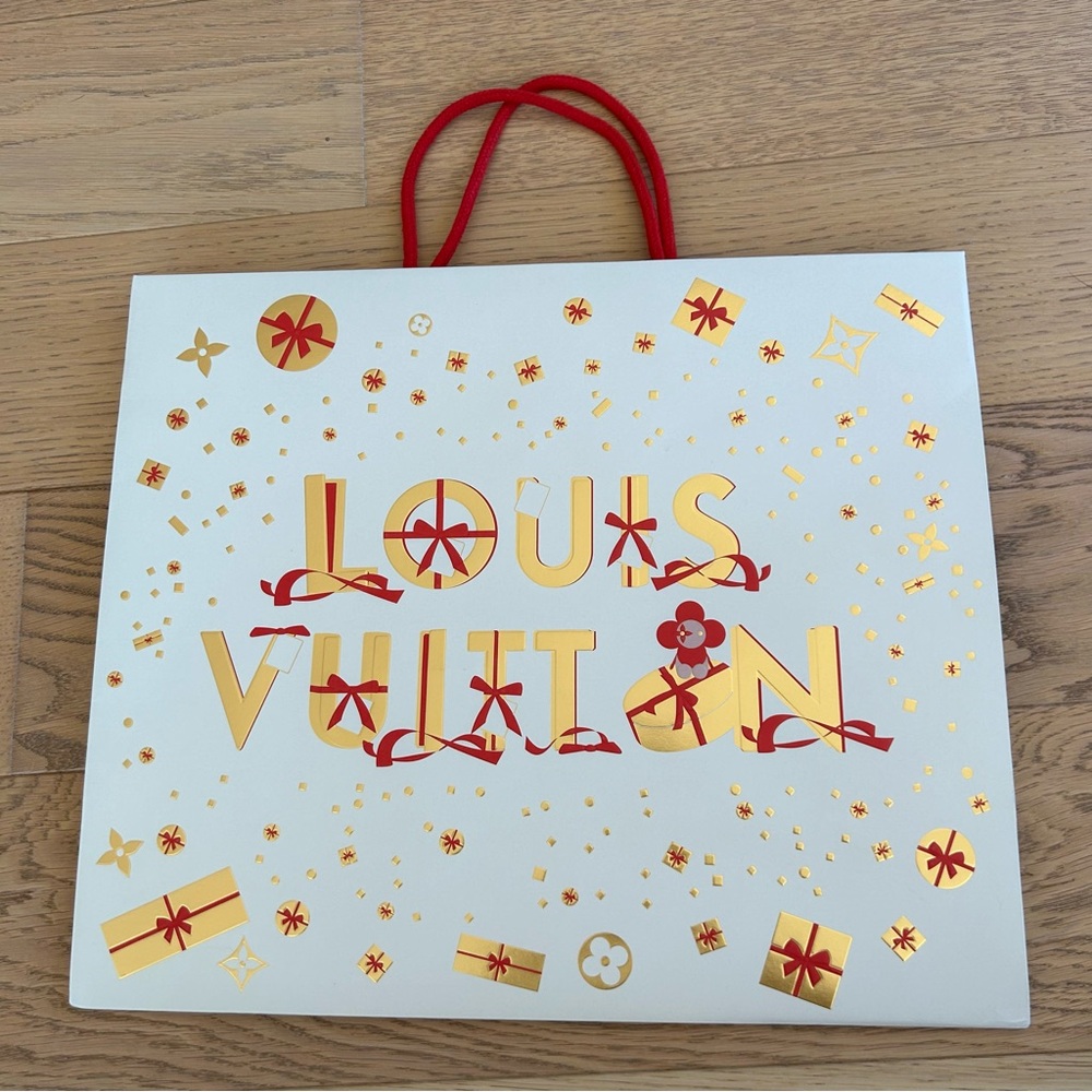 Medium Louis Vuitton Holiday 2023 Shopping Bag